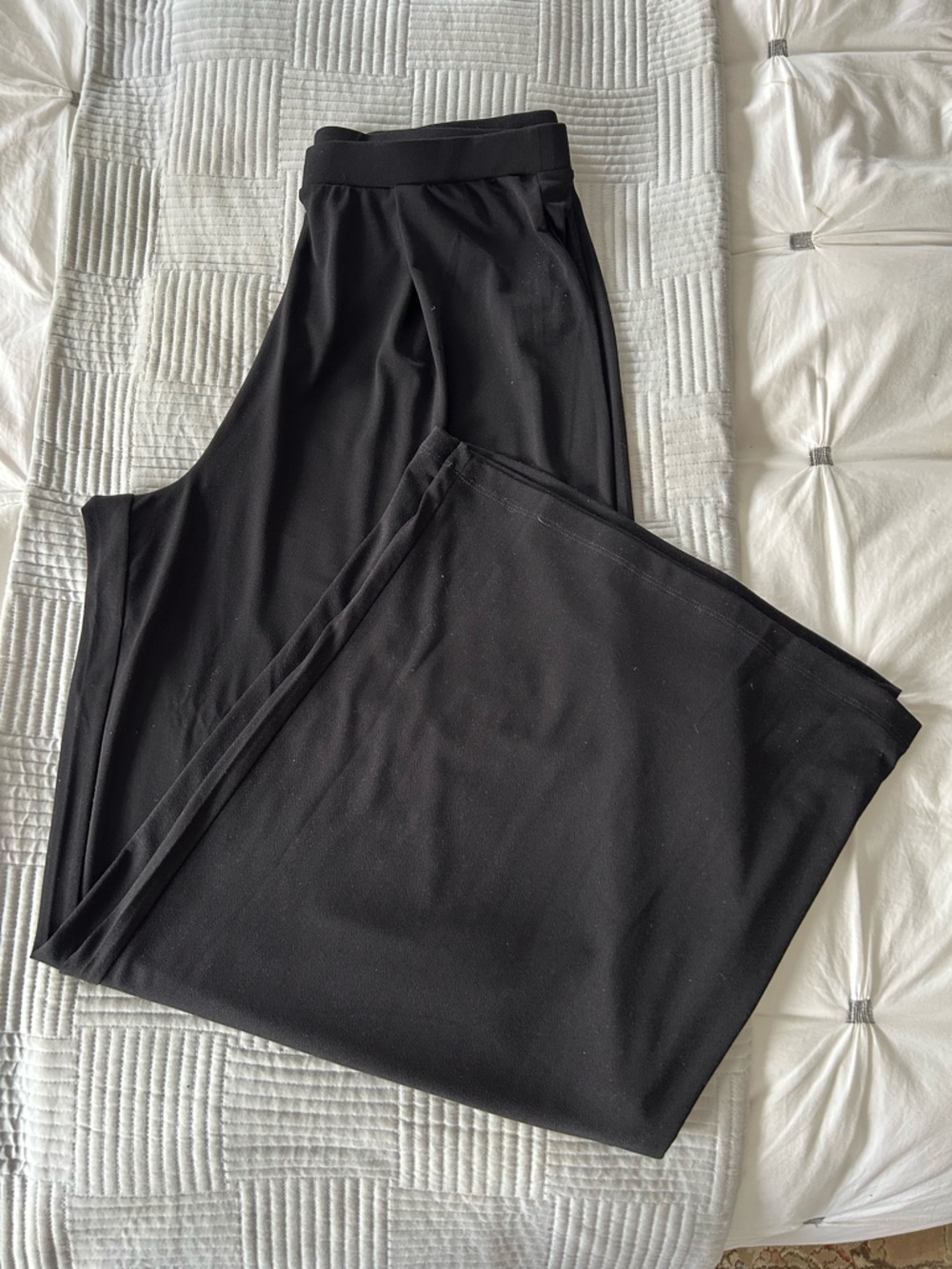 Tahari Black Wide-Leg Lounge Pants